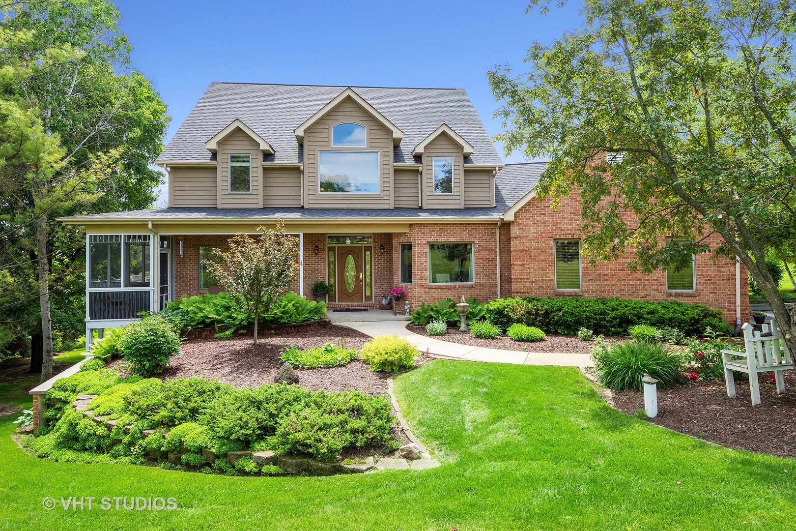 4 Bernay Court Cary, IL 60013 - Photo 2 of 31