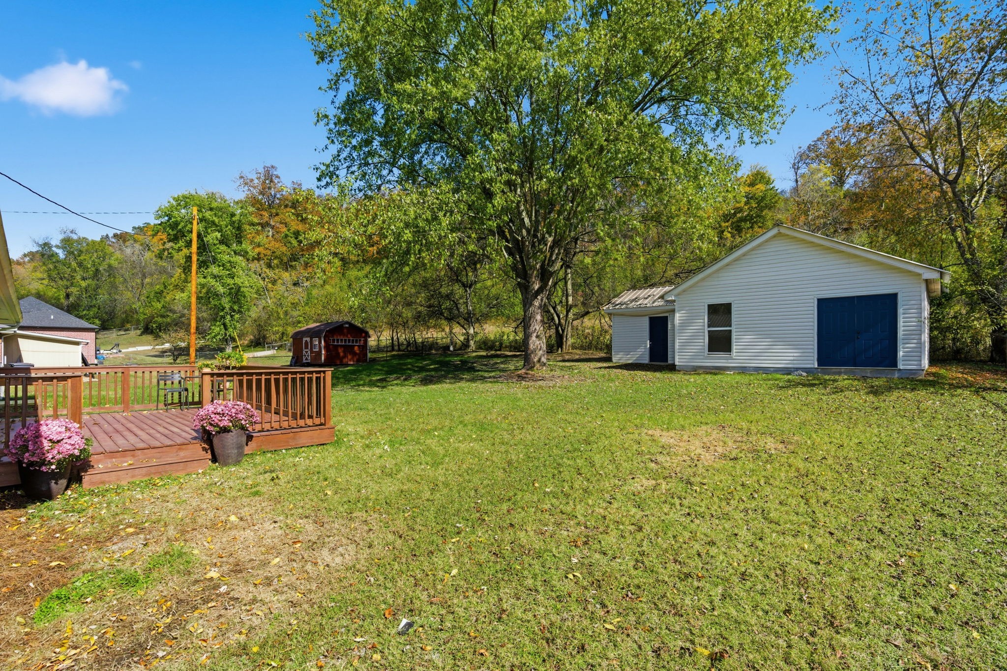 1116 Slaters Creek Road Goodlettsville, TN 37072 - Photo 32 of 36 a front view of a house with garden