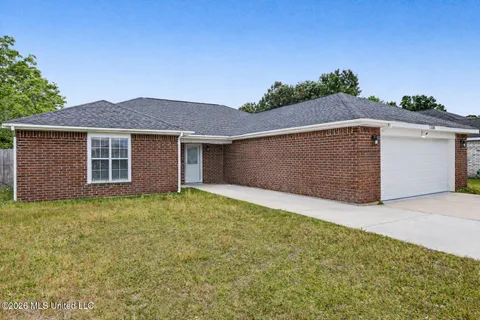 $255,000 | 3304 North 8th Street, Ocean Springs, MS 39564