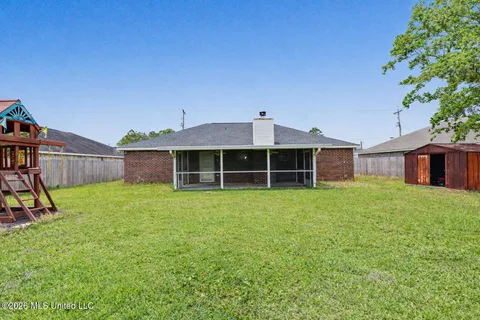 $255,000 | 3304 North 8th Street, Ocean Springs, MS 39564
