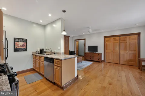 $215,000 | 1860 Clydesdale Place Northwest, Unit 105, Washington, DC 20009