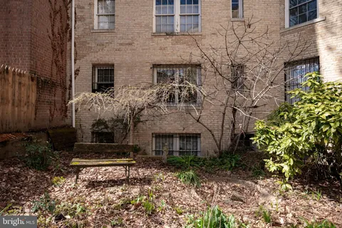 $215,000 | 1860 Clydesdale Place Northwest, Unit 105, Washington, DC 20009