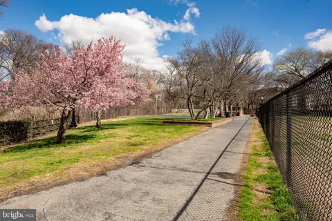 $215,000 | 1860 Clydesdale Place Northwest, Unit 105, Washington, DC 20009