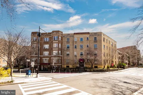 $215,000 | 1860 Clydesdale Place Northwest, Unit 105, Washington, DC 20009