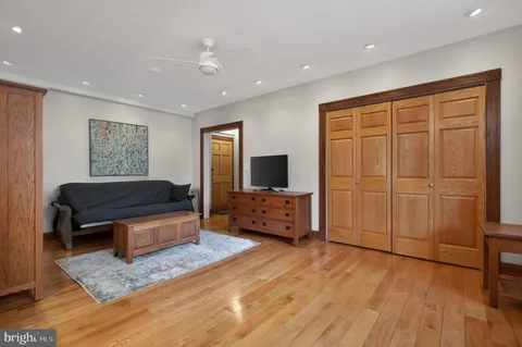 $215,000 | 1860 Clydesdale Place Northwest, Unit 105, Washington, DC 20009