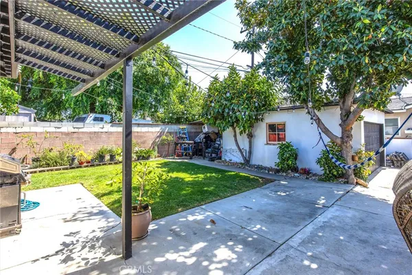 $879,900 | 9232 Badminton Avenue, Whittier, CA 90605