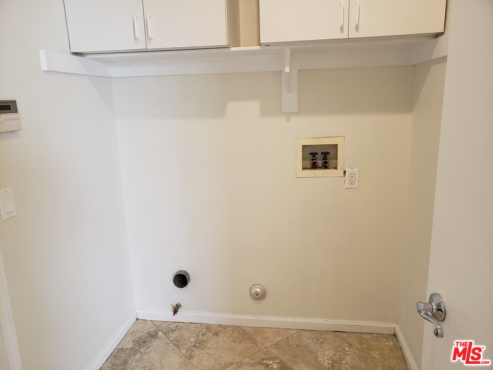 27653 Elk Ridge Road Castaic, CA 91384 - Photo 11 of 23 Gallery Image 11