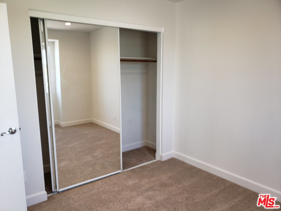 27653 Elk Ridge Road Castaic, CA 91384 - Photo 15 of 23 Gallery Image 15