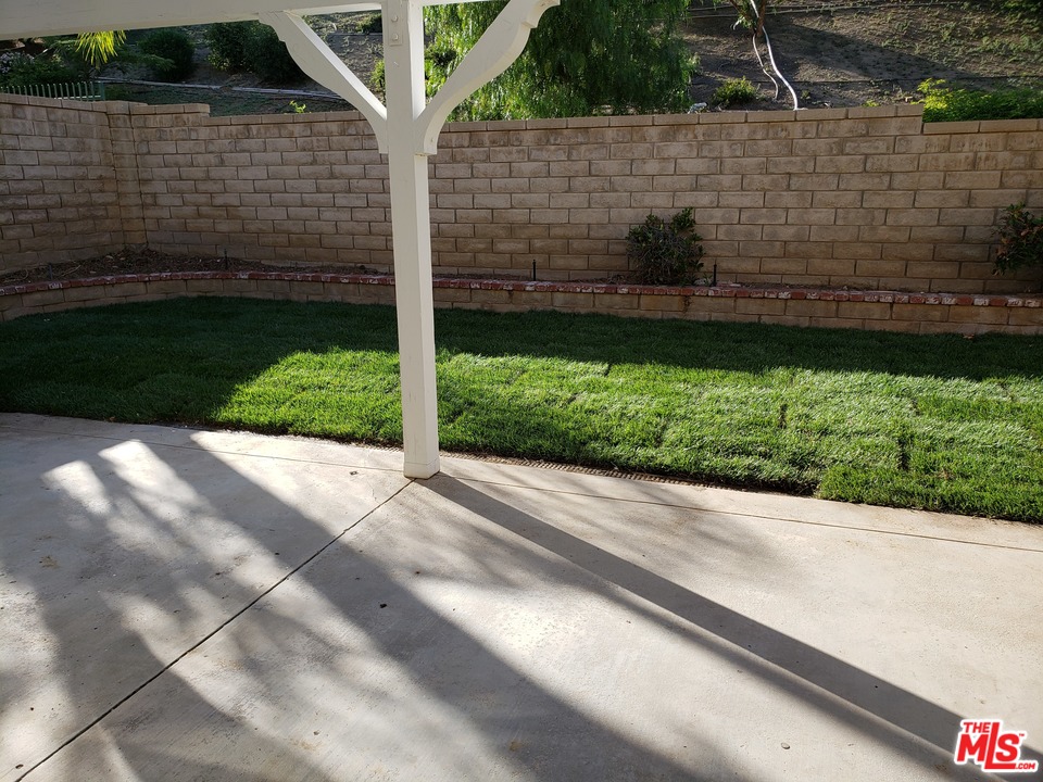 27653 Elk Ridge Road Castaic, CA 91384 - Photo 21 of 23 Gallery Image 21