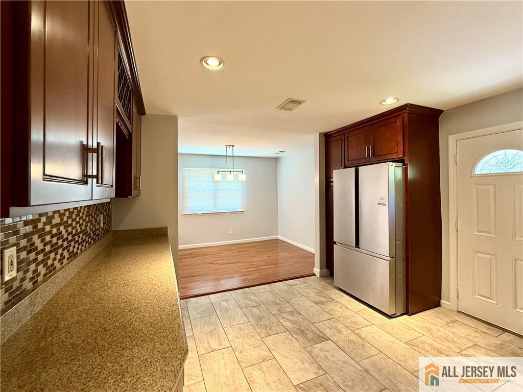 44 Drake Road Somerset, NJ 08873 - Photo 5 of 28