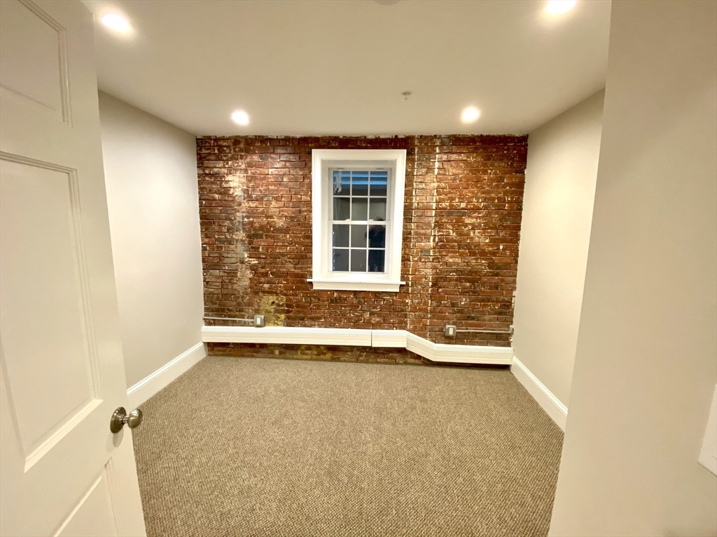 96 Webster Street, Unit B Boston, MA 02128 - Photo 10 of 17