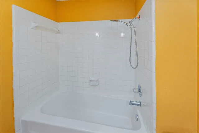 $2,100 | 13406 Effingham Street, Austin, TX 78729