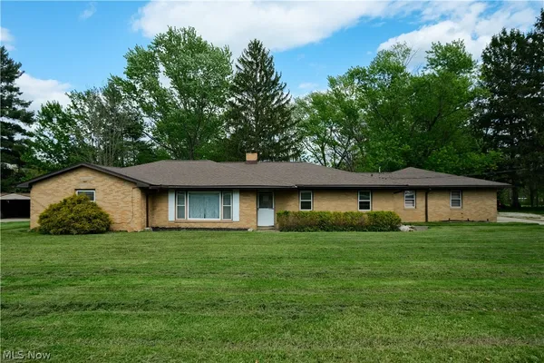 $525,000 | 8963 Abbey Road, North Royalton, OH 44133