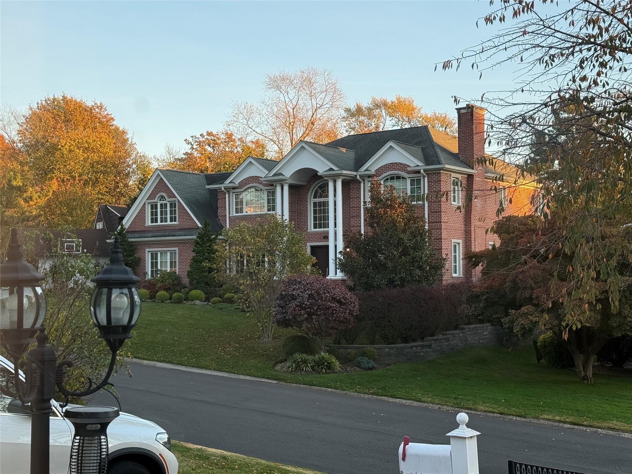 7 Old Farm Road Great Neck, NY 11020 - Photo 1 of 1 View of street