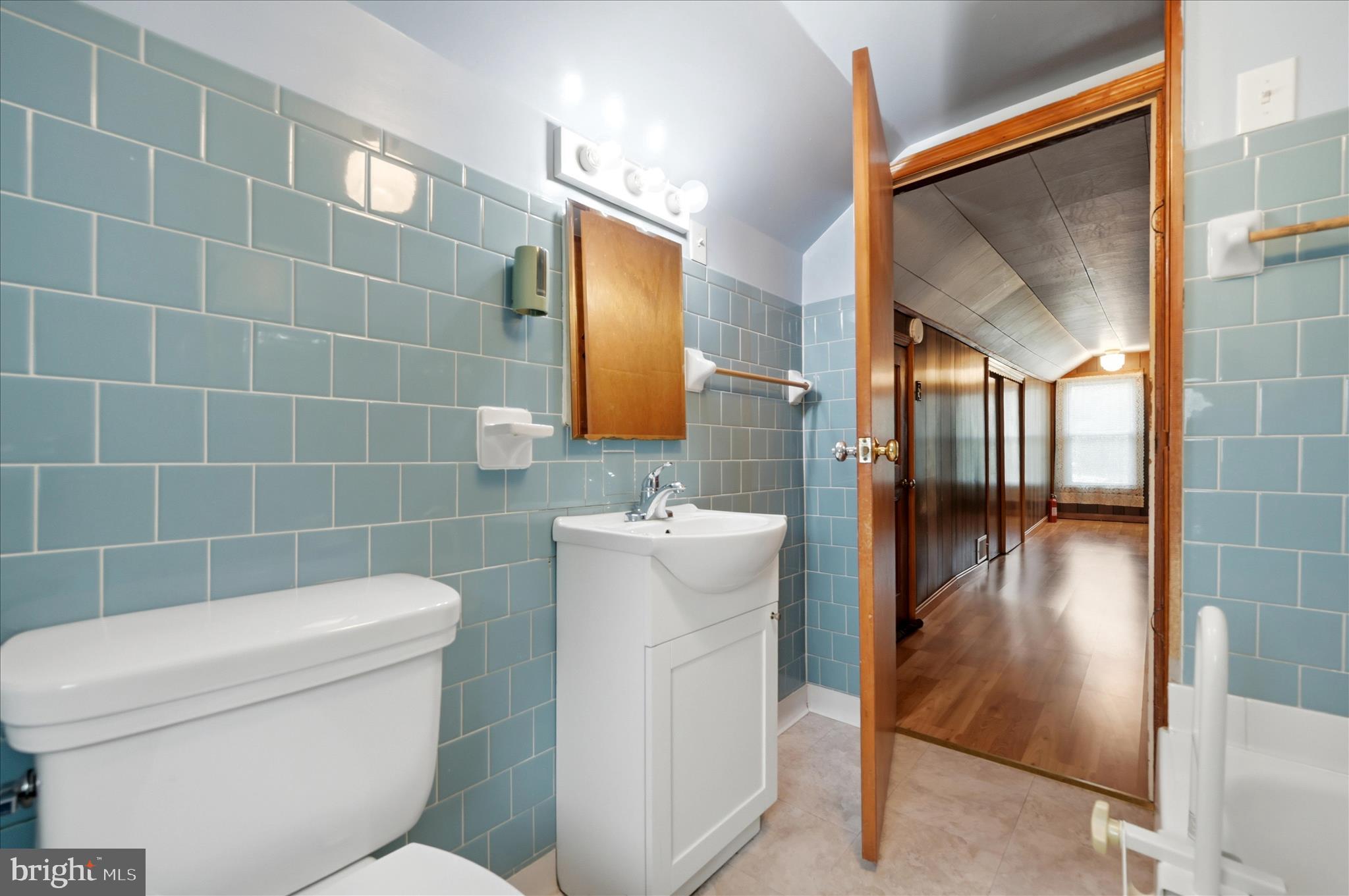 126 Marple Road Winchester, VA 22603 - Photo 26 of 42 Bathroom