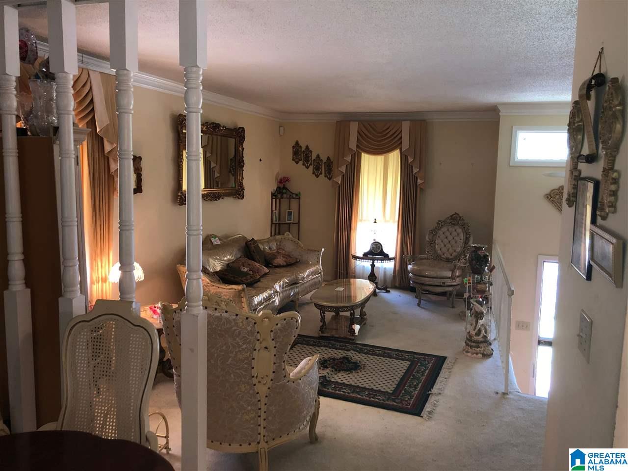 917 26th Street Southwest Birmingham, AL 35211 - Photo 6 of 20