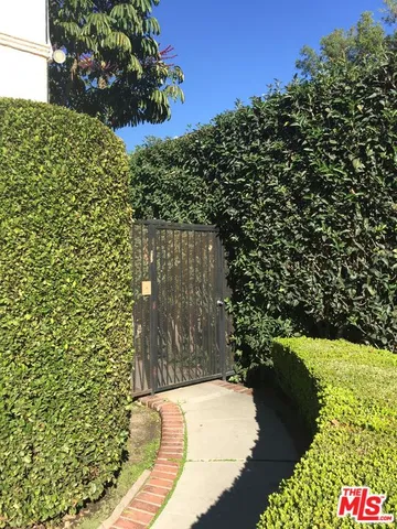 $1,595,000 | 6111 Afton Place, Los Angeles, CA 90028