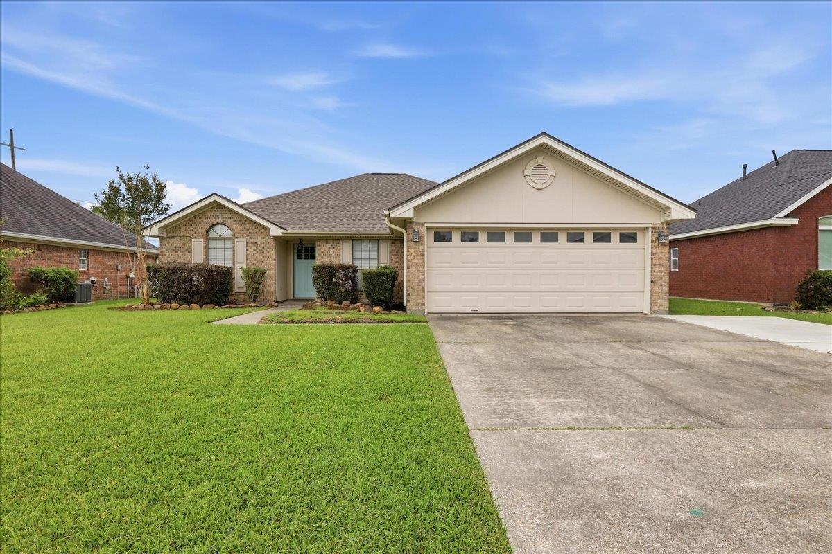2431 Postoak Lane Groves, TX 77619 - Photo 1 of 22