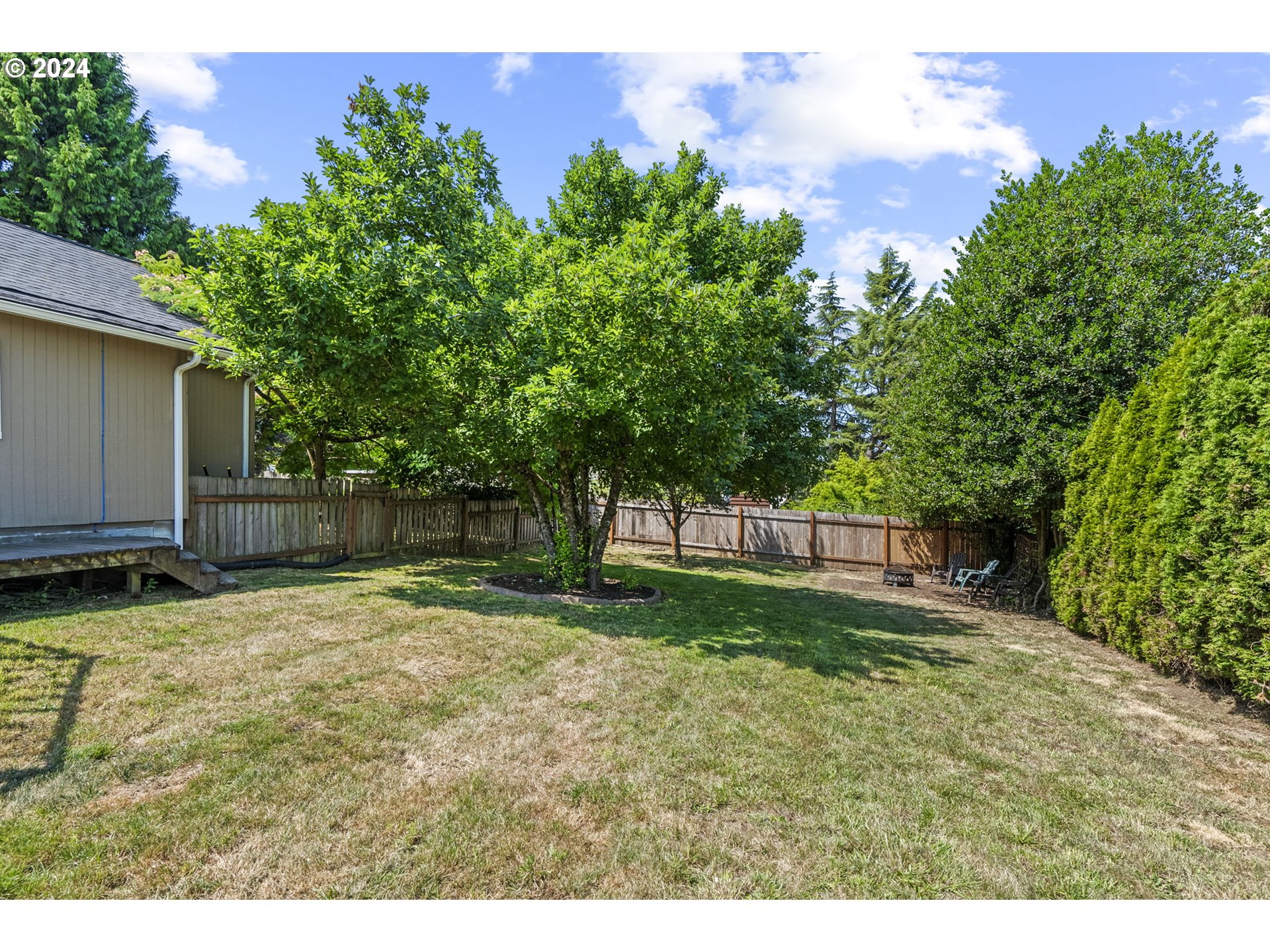 4729 Southwest Buddington Street Portland, OR 97219 - Photo 14 of 17 Gallery Image 14
