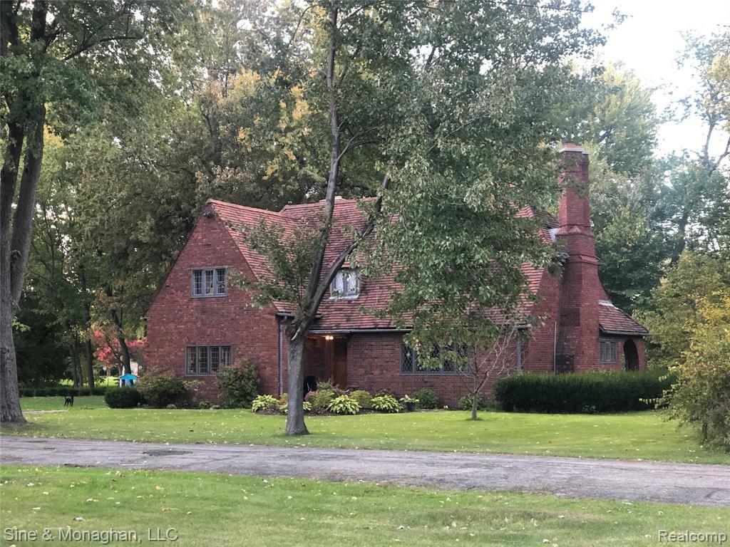 1017 Lake Shore Road Grosse Pointe Shores, MI 48236 - Photo 53 of 55