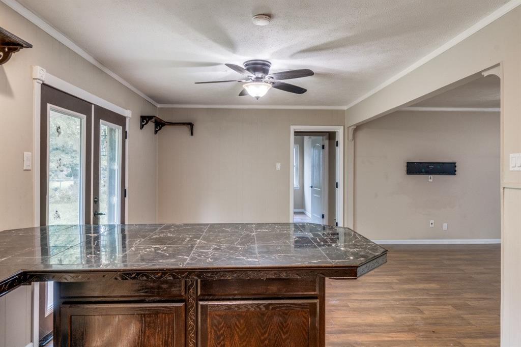 11049 Paddock Circle Dallas, TX 75238 - Photo 12 of 27 Gallery Image 12