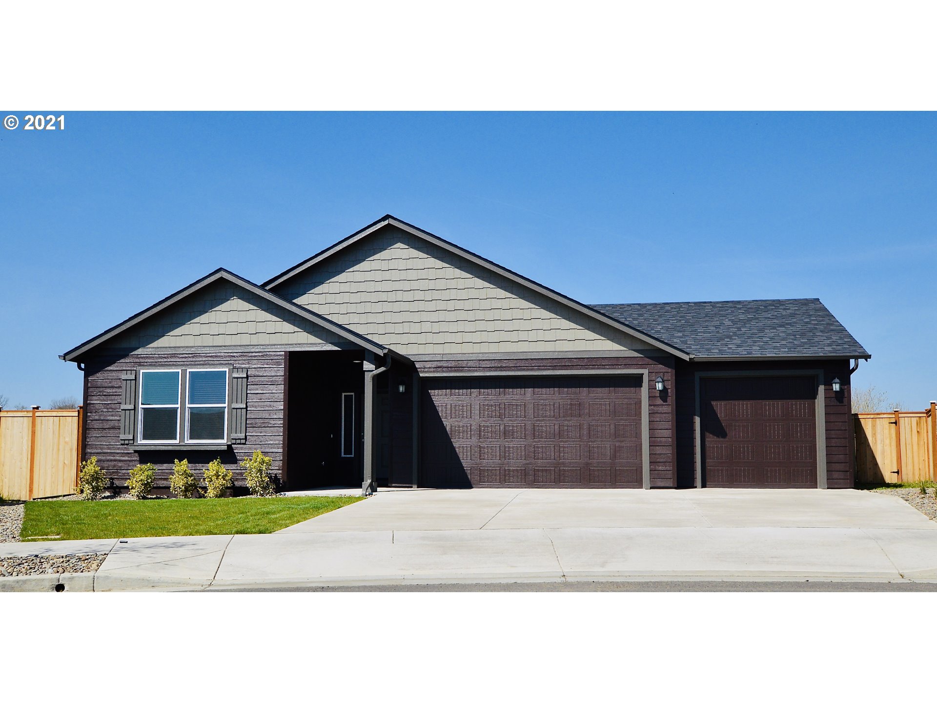 5911 Mineral Way Springfield, OR 97478 - Photo 1 of 28