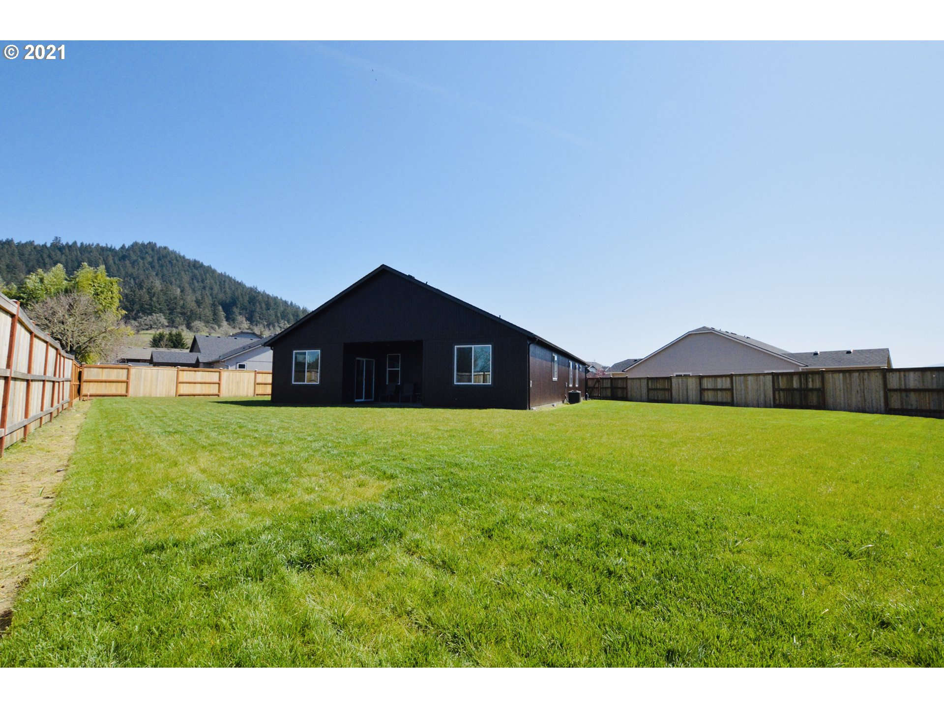 5911 Mineral Way Springfield, OR 97478 - Photo 26 of 28
