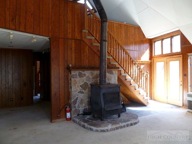 131 Crestview Lane Boone, NC 28607 - Photo 2 of 14 Gallery Image 2