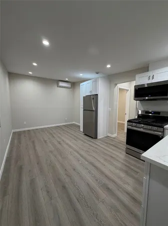 $2,000 | 7735 Rhea Avenue, Reseda, CA 91335