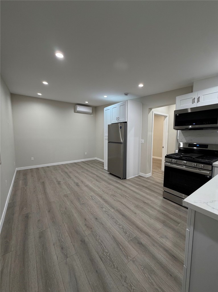 7735 Rhea Avenue Reseda, CA 91335 - Photo 5 of 11