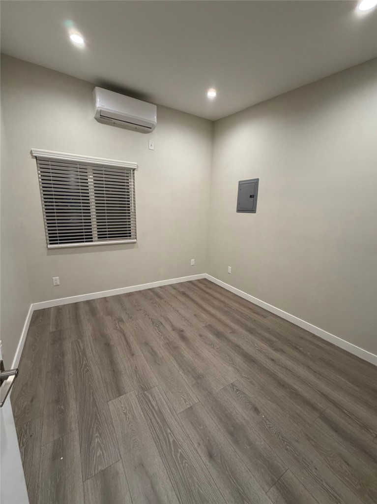 7735 Rhea Avenue Reseda, CA 91335 - Photo 10 of 11