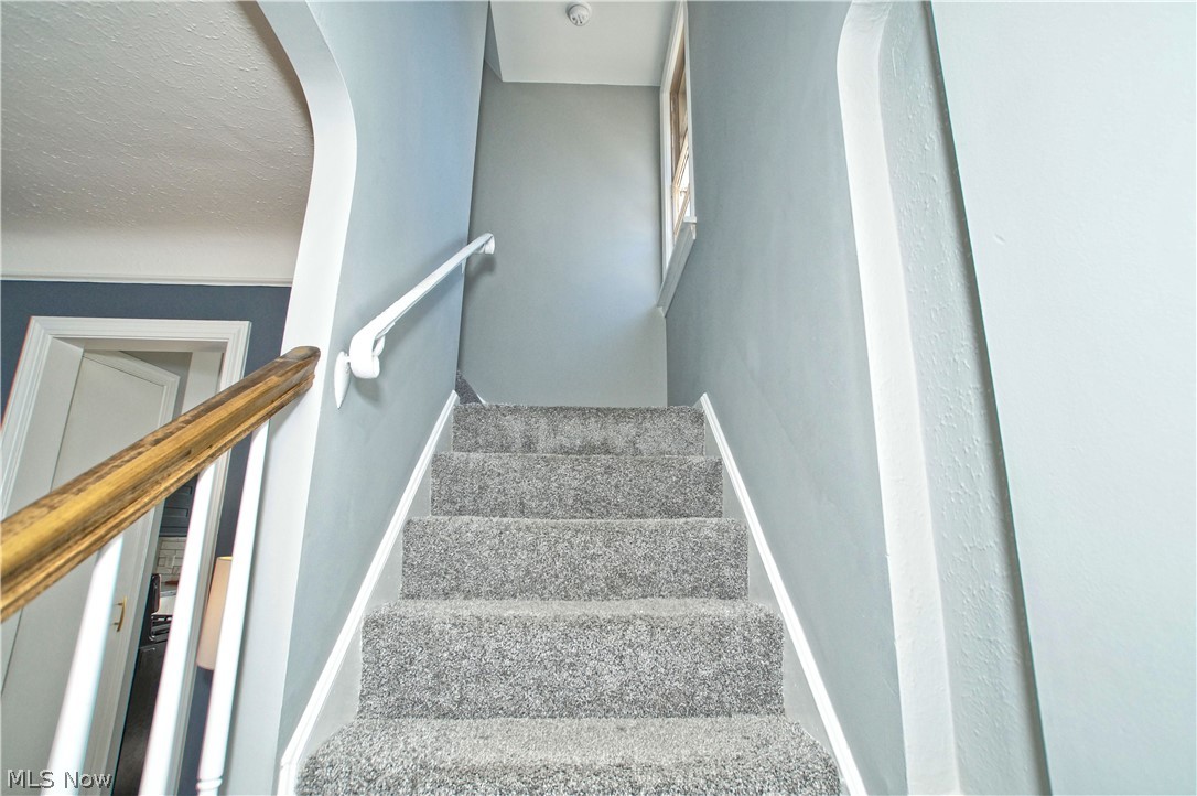 4034 Stilmore Road Cleveland, OH 44121 - Photo 12 of 26