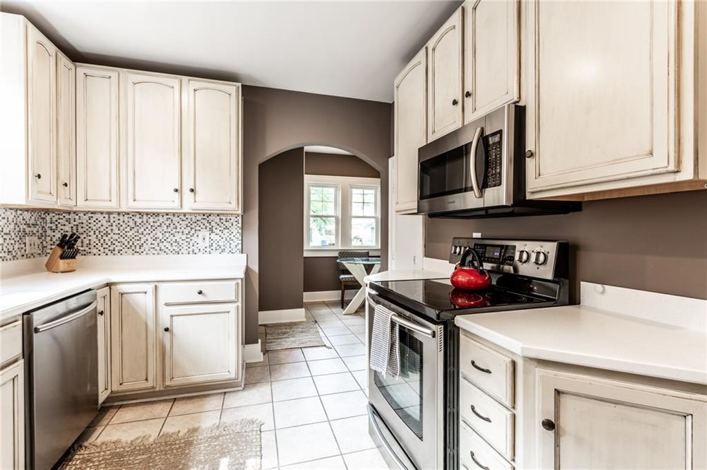 145 Berkley Road Indianapolis, IN 46208 - Photo 16 of 45 Gallery Image 16