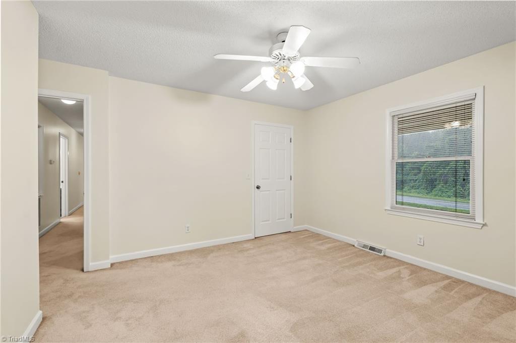 482 Motsinger Road Winston-Salem, NC 27107 - Photo 26 of 34
