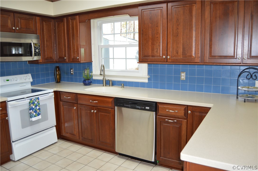 3219 Fortunes Ridge Road Midlothian, VA 23112 - Photo 4 of 23