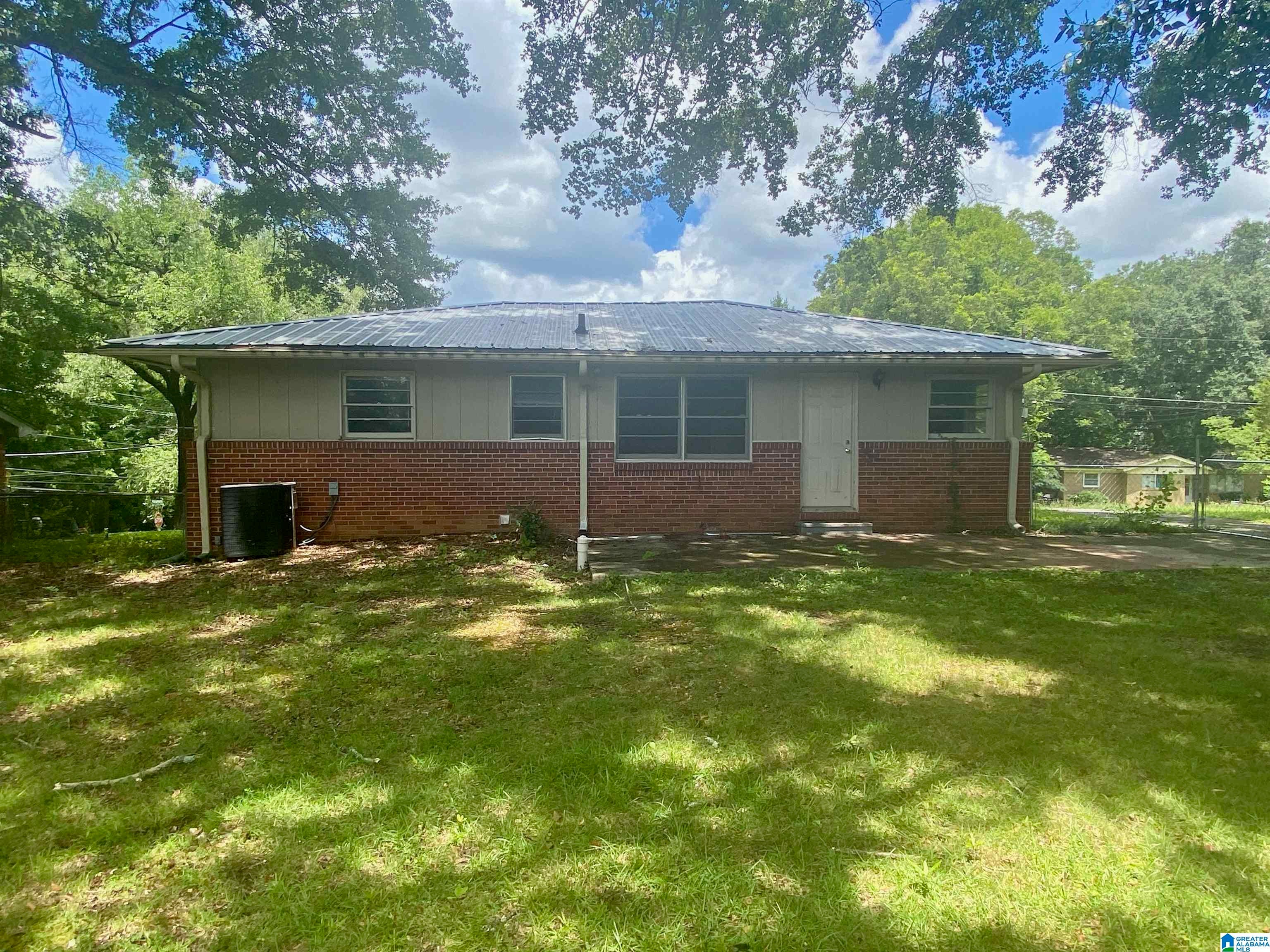 449 Wedgeworth Road Birmingham, AL 35215 - Photo 2 of 14 Gallery Image 2
