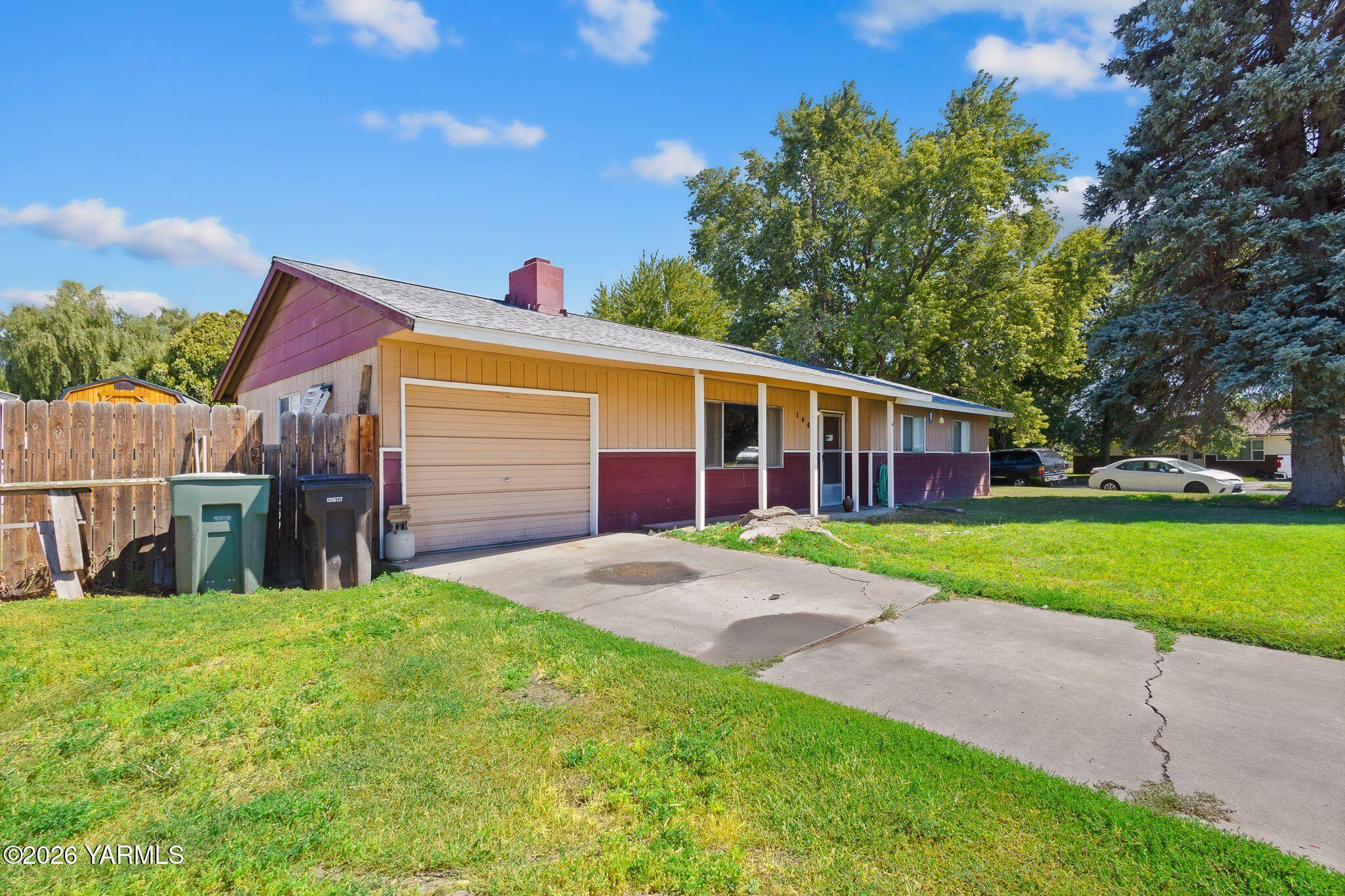 1007 South 79th Avenue Yakima, WA 98908 - Photo 9 of 24 1007 S 79th Ave-2