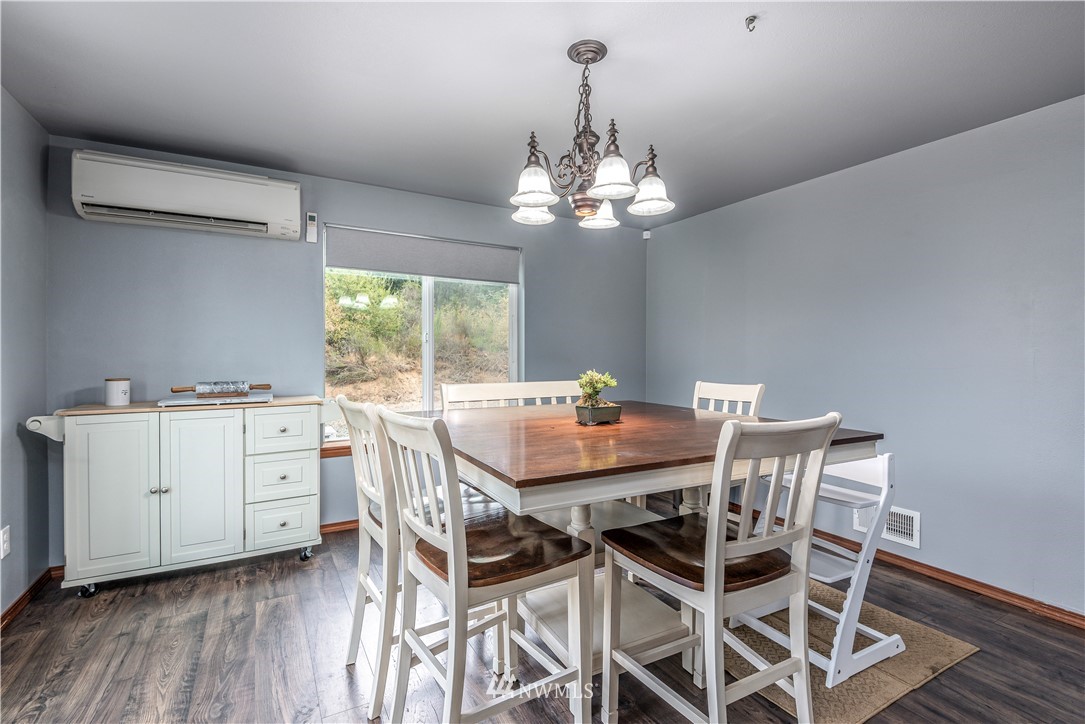 271 East Underline Road Belfair, WA 98528 - Photo 15 of 34 Gallery Image 15