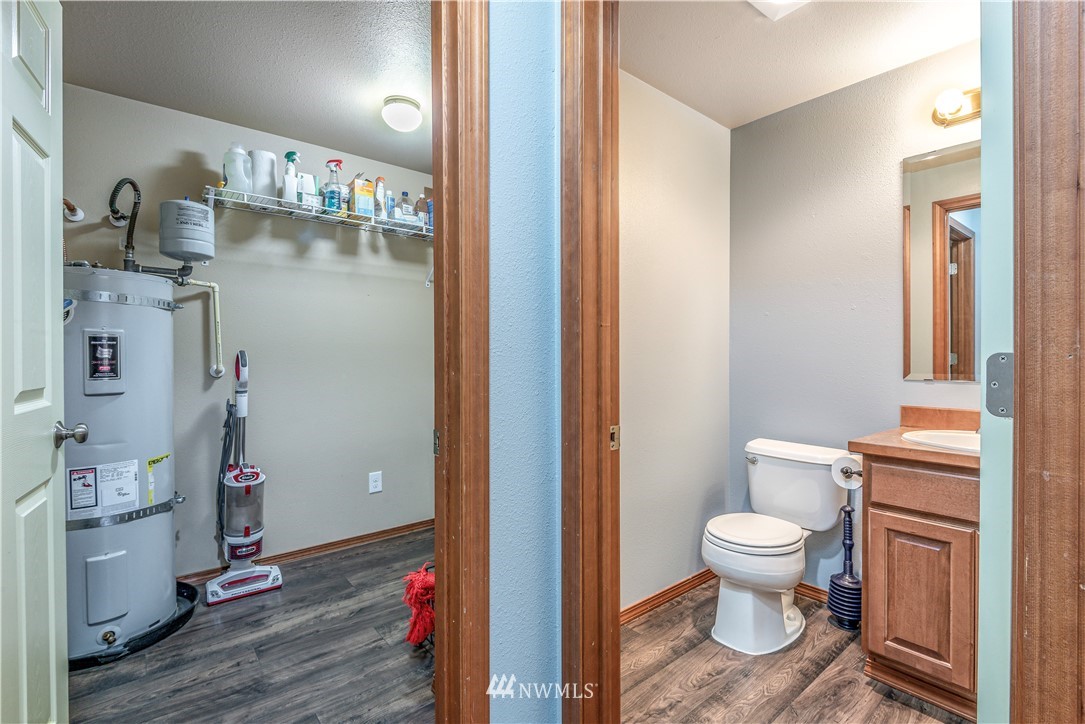 271 East Underline Road Belfair, WA 98528 - Photo 26 of 34 Gallery Image 26