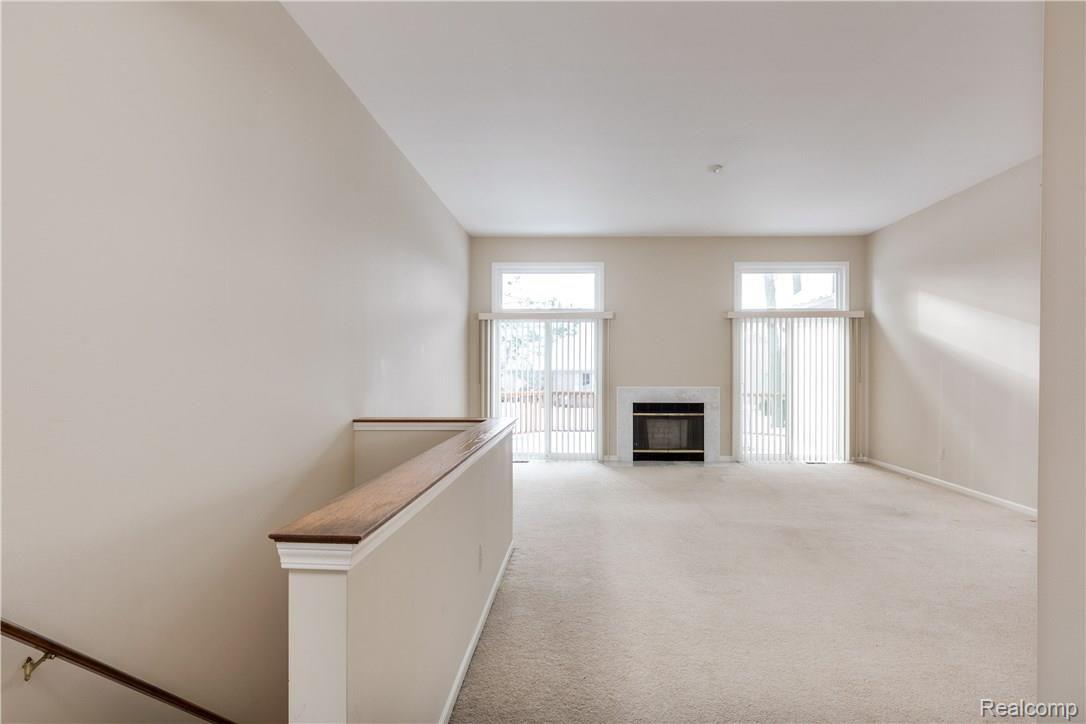 5851 Dawn Ridge Drive, Unit 39 Troy, MI 48098 - Photo 9 of 23 5851 Dawn Rdg Rd-9.jpg
