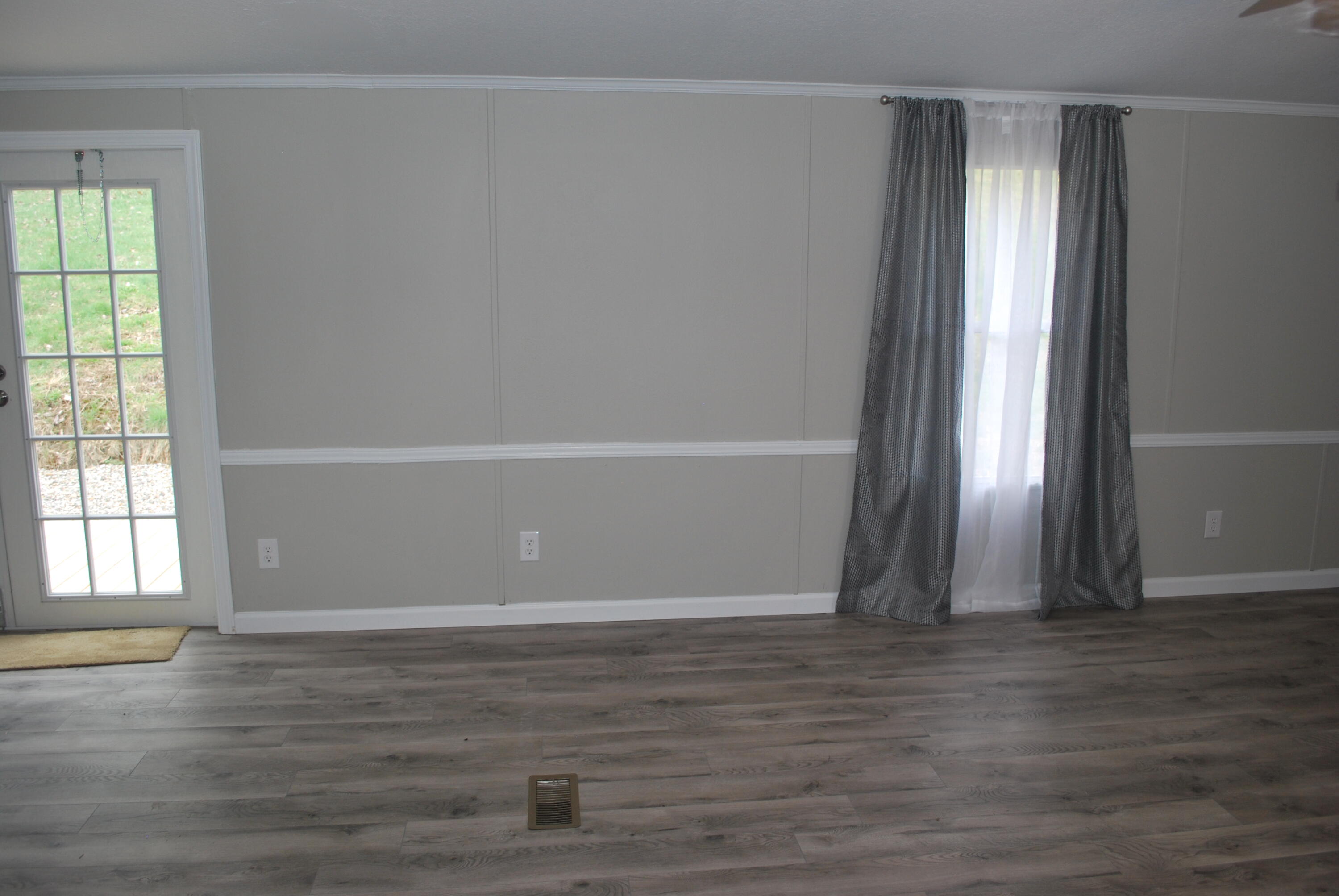 395 Reffitt Road Jeffersonville, KY 40337 - Photo 7 of 39 DSC_0532