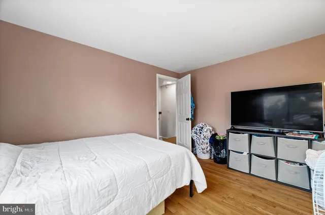 $394,000 | 18919 Pine Ridge Lane, Unit 103, Germantown, MD 20874