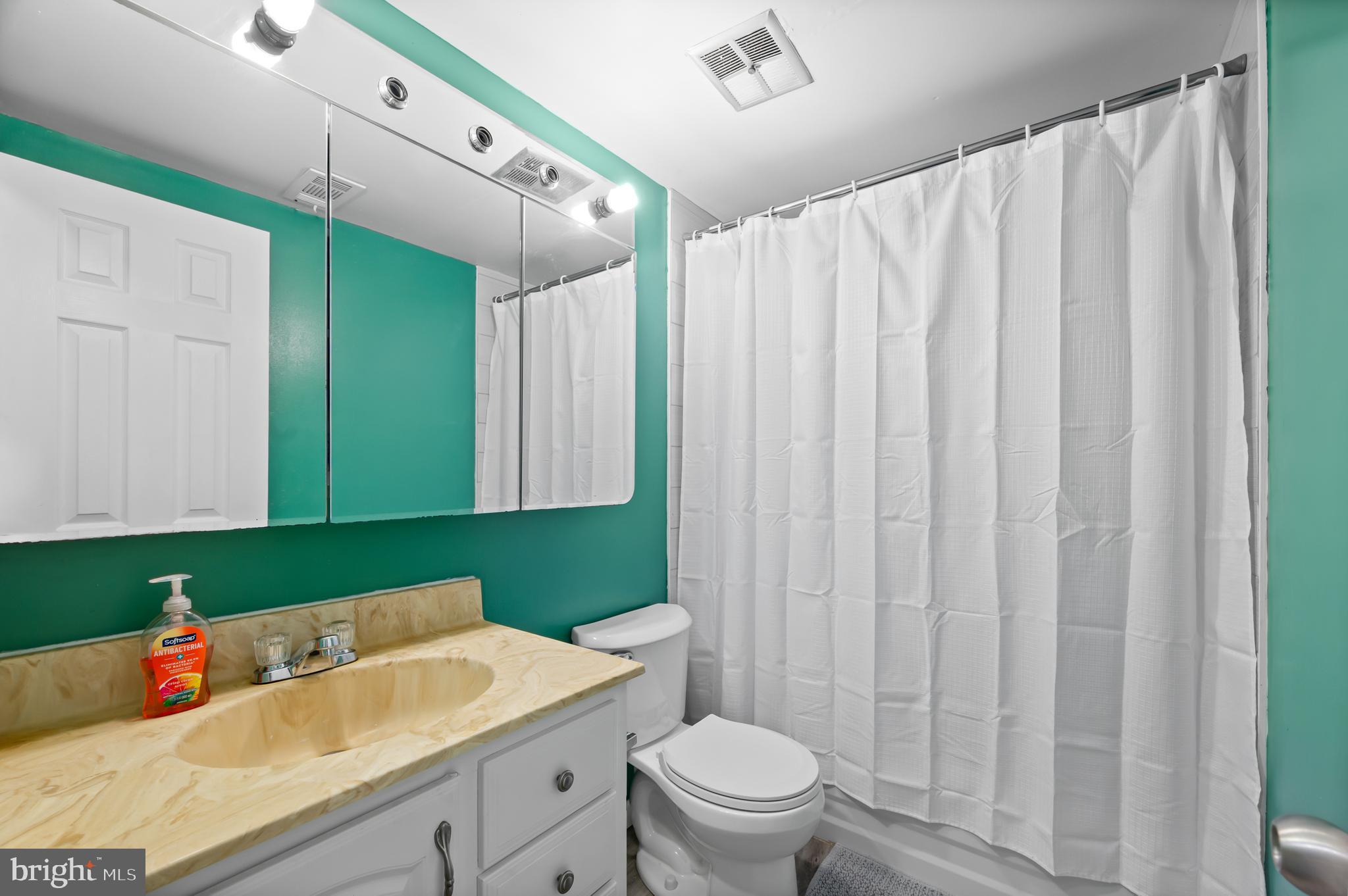 18919 Pine Ridge Lane, Unit 103 Germantown, MD 20874 - Photo 20 of 33