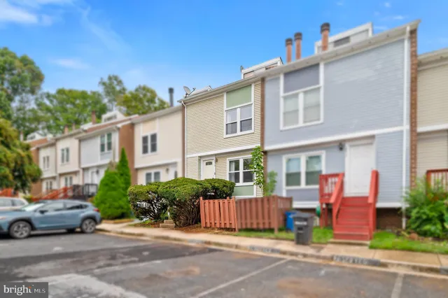 $394,000 | 18919 Pine Ridge Lane, Unit 103, Germantown, MD 20874