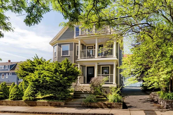 $875,000 | 98 Electric Avenue, Unit 2, Somerville, MA 02144