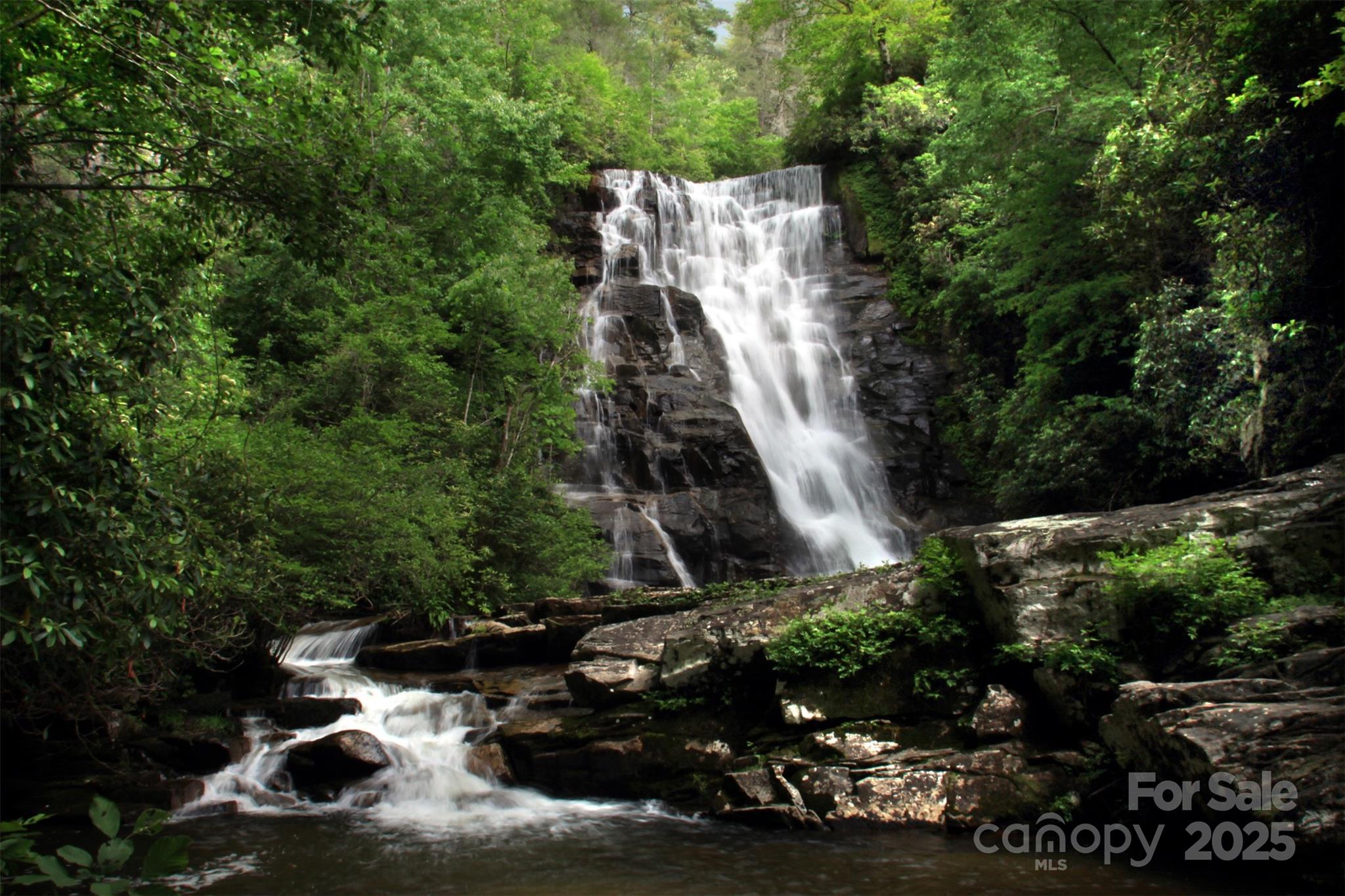 Lot 16 Arrowhead Ridge, Unit 16R Brevard, NC 28712 - Photo 18 of 18 a picture of street view with sitting space