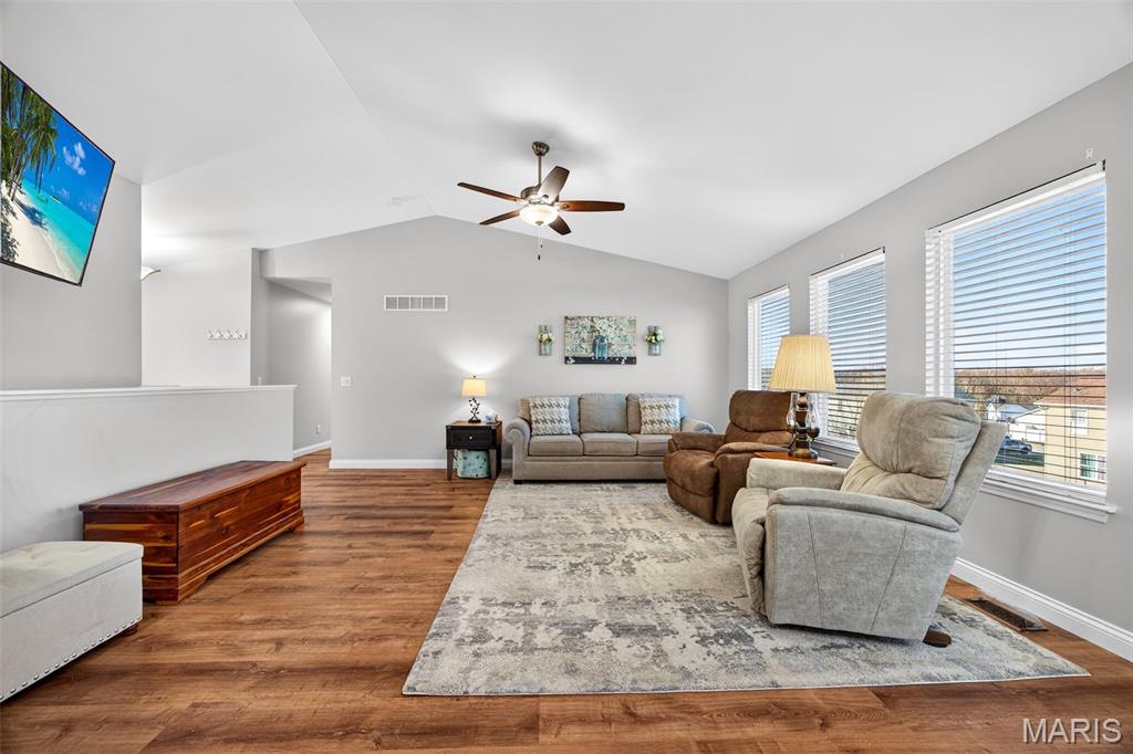 523 Falcons Flight Wright City, MO 63390 - Photo 11 of 47