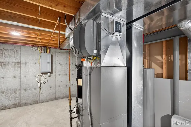 $325,000 | 523 Falcons Flight, Wright City, MO 63390