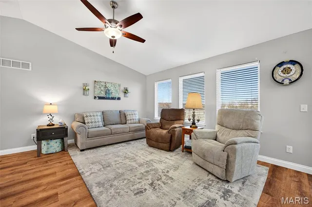 $325,000 | 523 Falcons Flight, Wright City, MO 63390