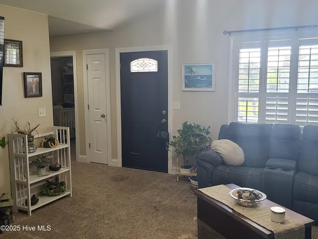 $1,600 | 300 Pine Ridge Lane, Holly Ridge, NC 28445